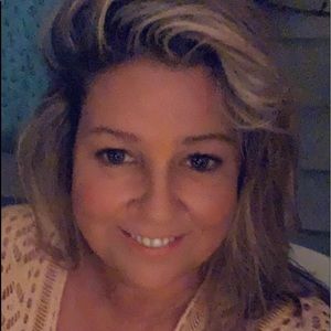 Meet your Posher, Christy